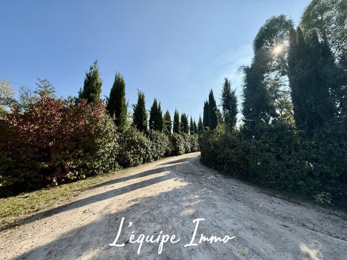 Image No.11-3 Bed House for sale