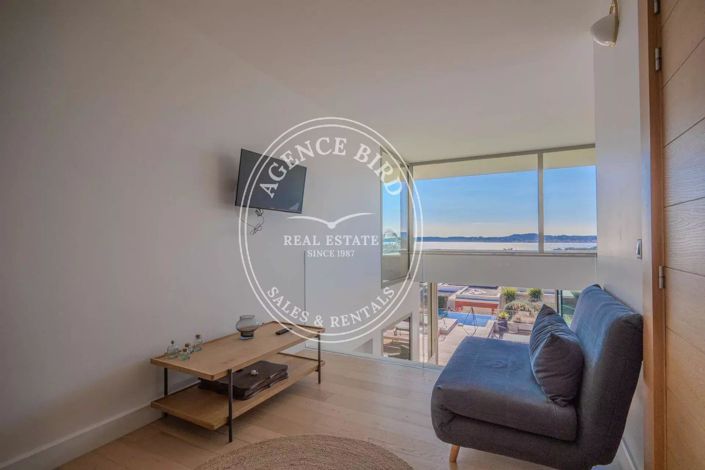 Image No.18-4 Bed Apartment for sale