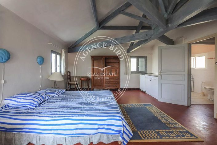 Image No.15-8 Bed House for sale