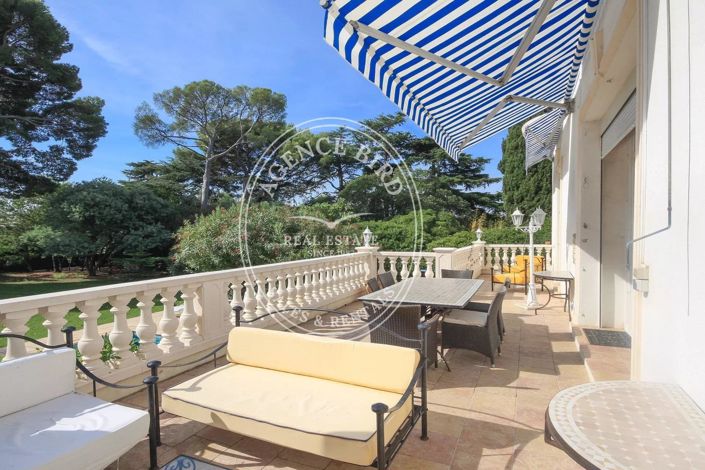 Image No.16-8 Bed House for sale