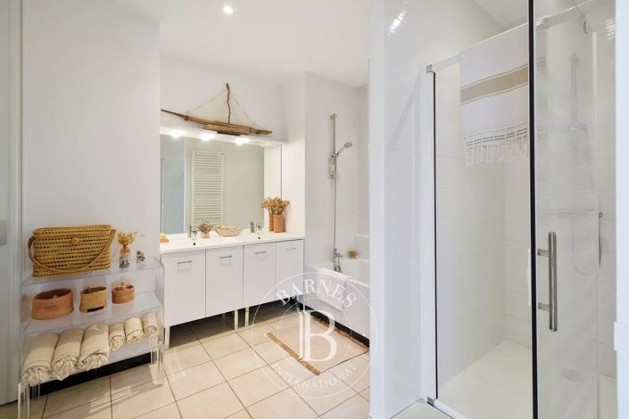 Image No.15-3 Bed Apartment for sale