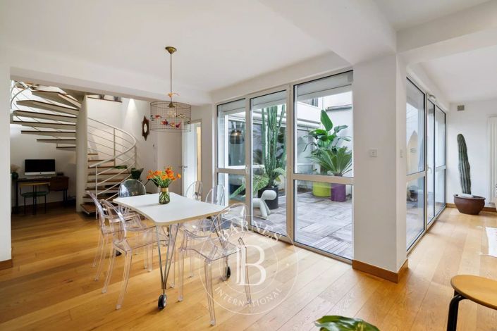 Image No.3-3 Bed Apartment for sale