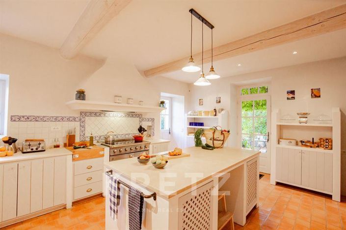 Image No.12-10 Bed House for sale