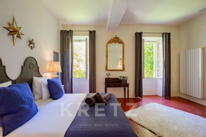 Image No.14-10 Bed House for sale