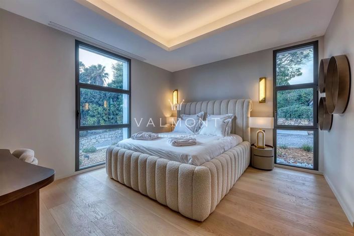 Image No.21-5 Bed House for sale