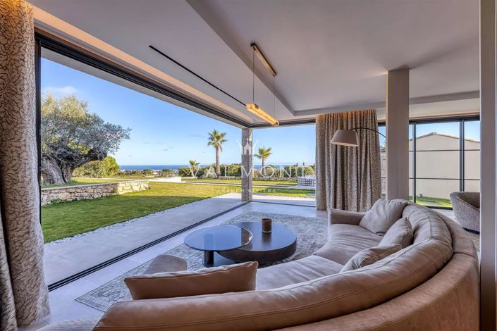 Image No.9-5 Bed House for sale