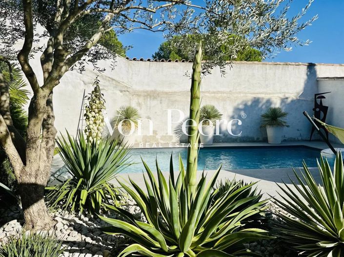 Image No.8-3 Bed House for sale