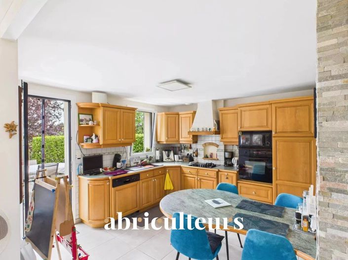 Image No.7-4 Bed House for sale