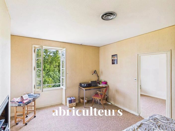 Image No.12-5 Bed House for sale