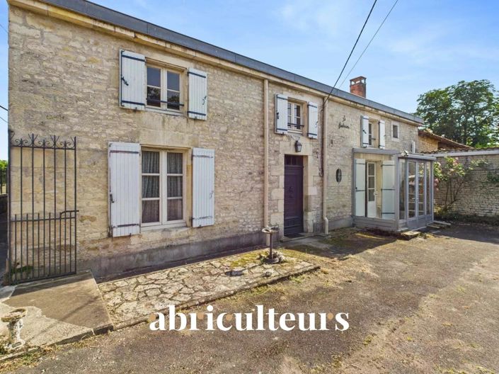 Image No.17-5 Bed House for sale