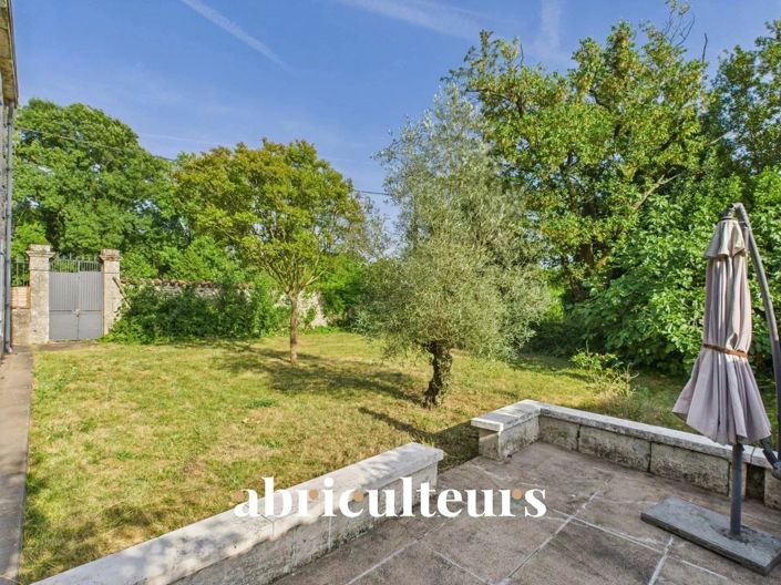 Image No.18-5 Bed House for sale