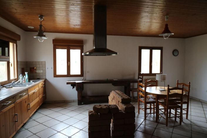 Image No.3-2 Bed House for sale