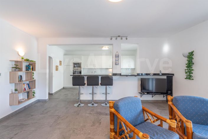 Image No.13-4 Bed House for sale