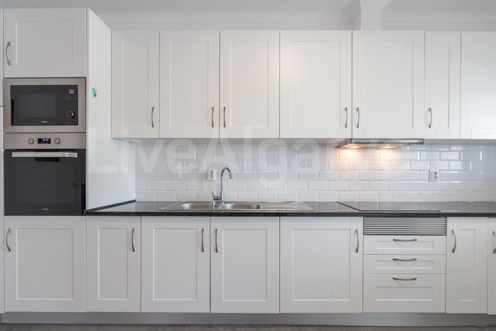 Image No.16-4 Bed House for sale