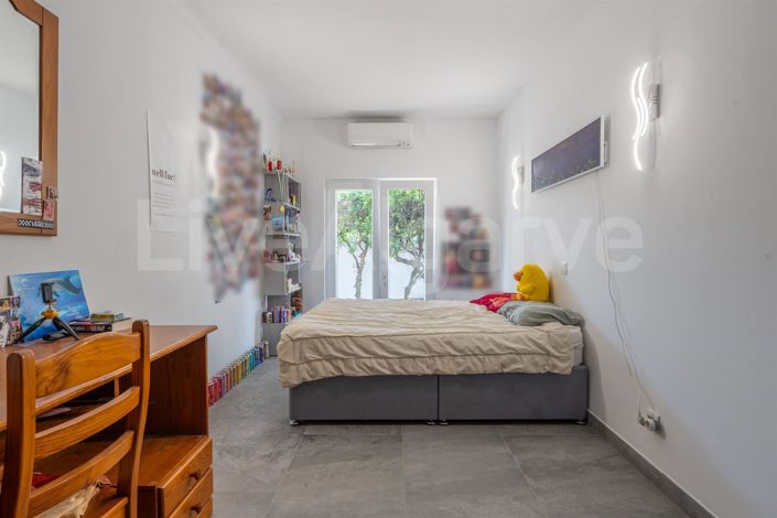 Image No.23-4 Bed House for sale