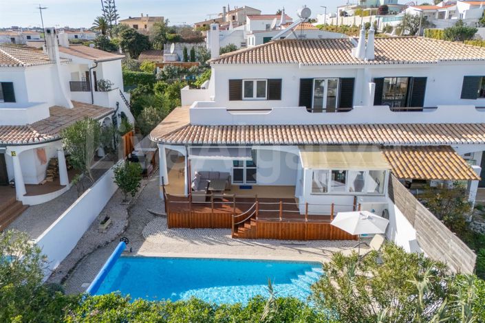 Image No.36-4 Bed House for sale