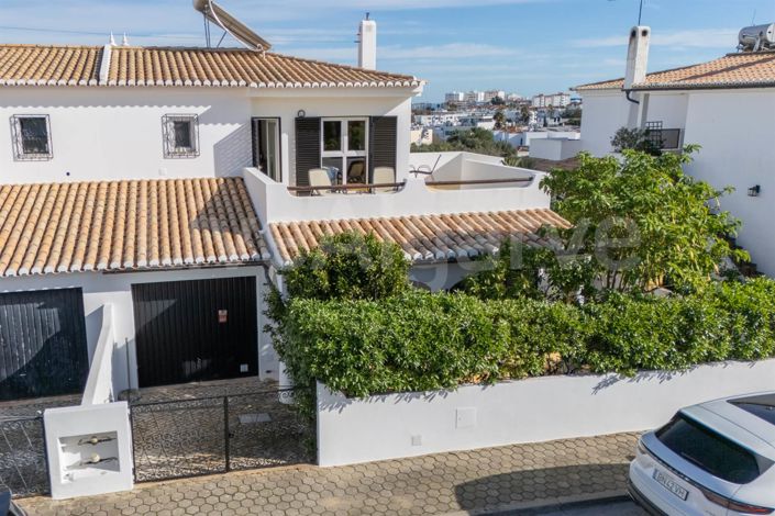 Image No.37-4 Bed House for sale