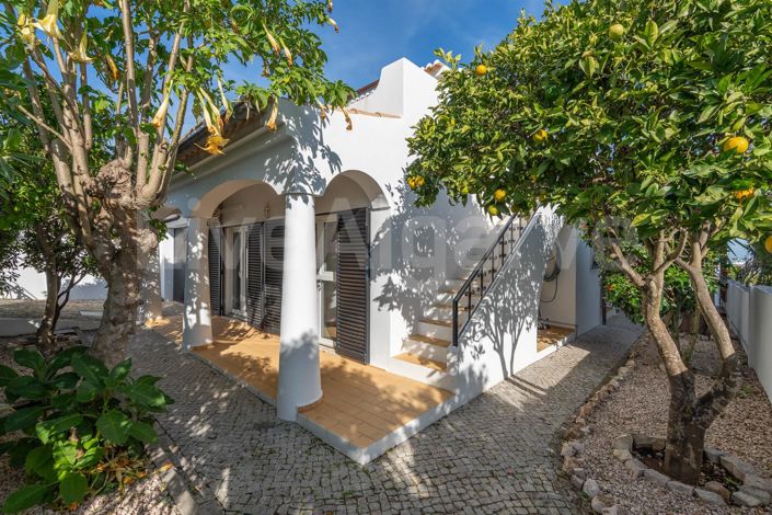 Image No.4-4 Bed House for sale