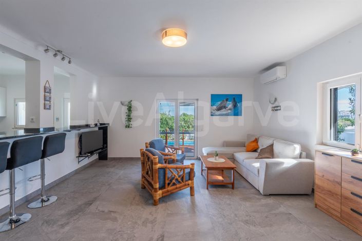 Image No.5-4 Bed House for sale