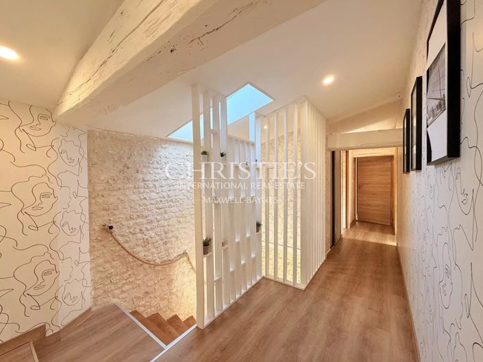 Image No.18-4 Bed House for sale