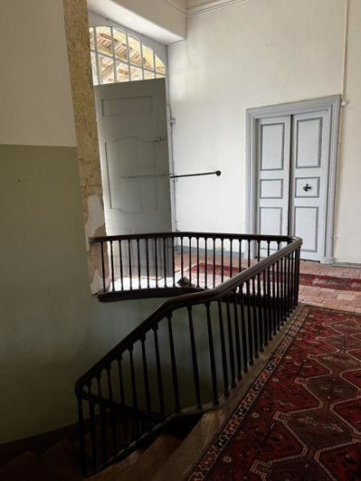 Image No.8-5 Bed Property for sale