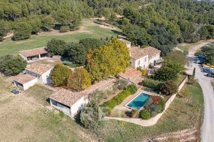 Image No.2-6 Bed House for sale