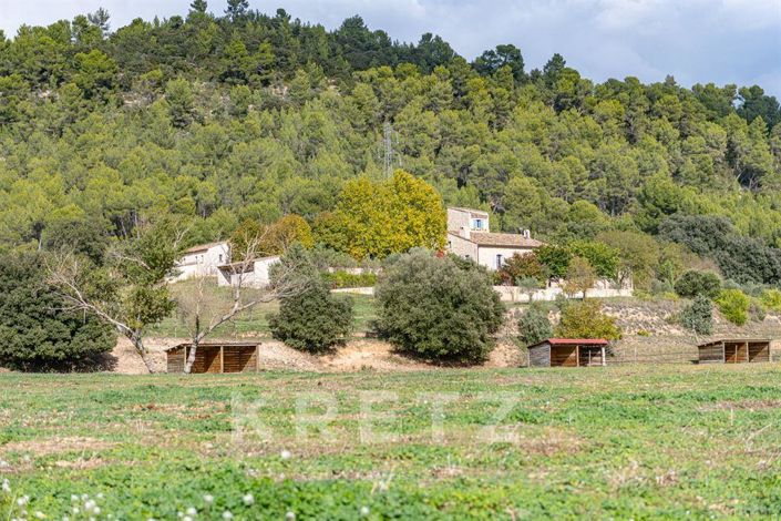 Image No.20-6 Bed House for sale