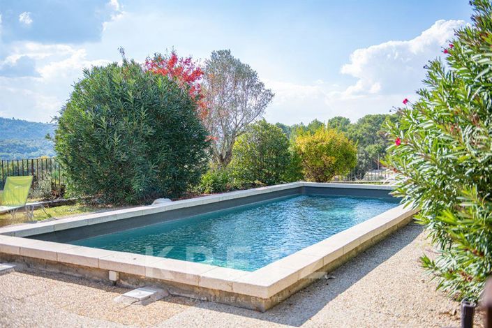 Image No.4-6 Bed House for sale