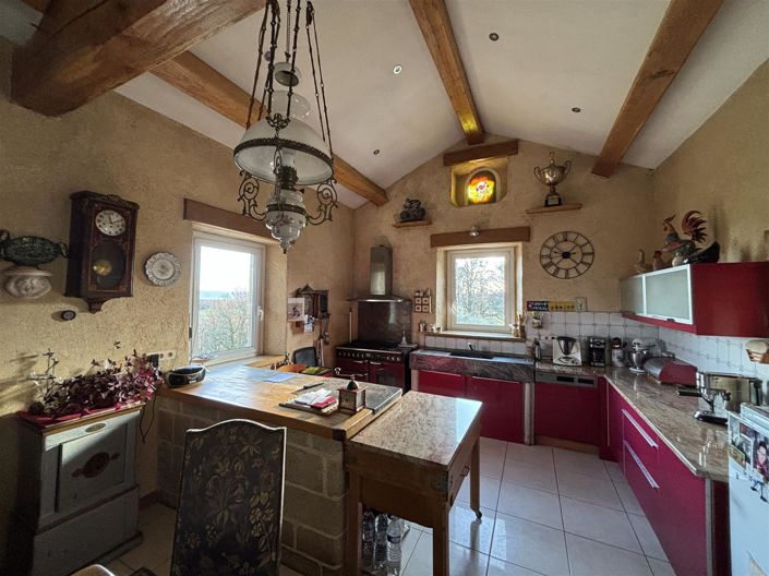 Image No.10-3 Bed House for sale