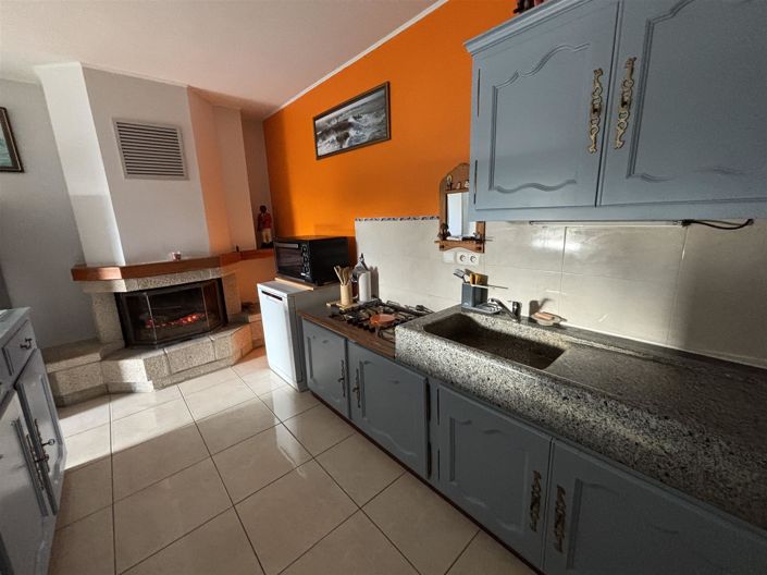 Image No.18-3 Bed House for sale