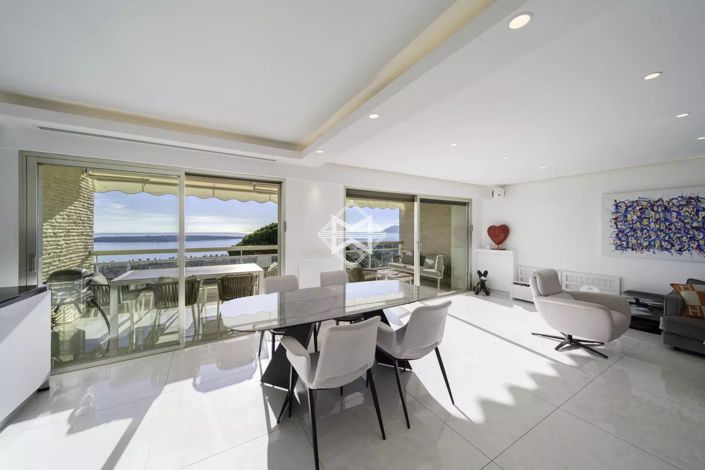 Image No.4-Appartement de 2 chambres à vendre à Cannes