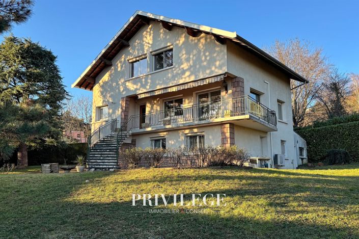 Image No.2-5 Bed House for sale