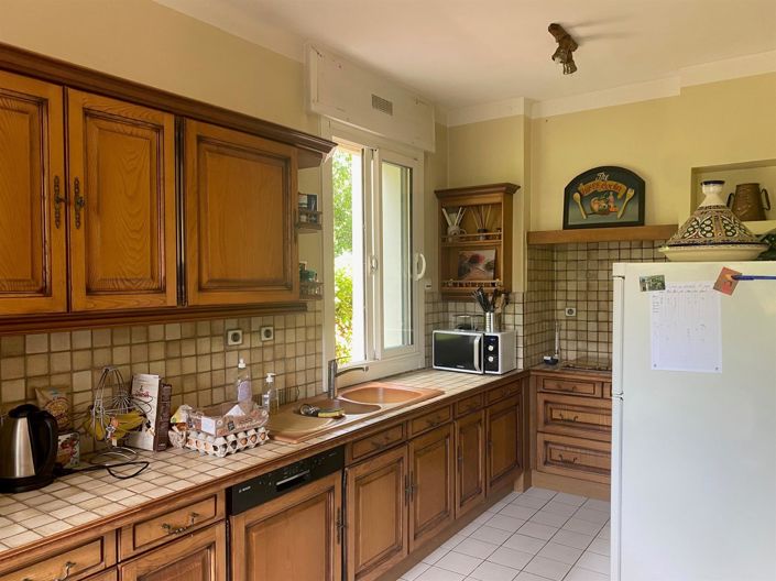 Image No.5-5 Bed House for sale