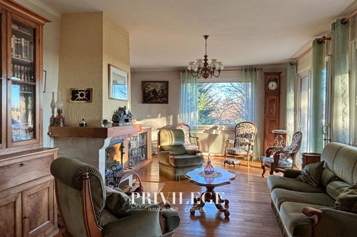 Image No.5-5 Bed House for sale