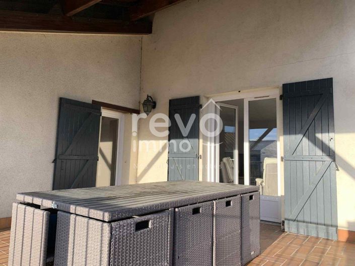 Image No.6-4 Bed House for sale