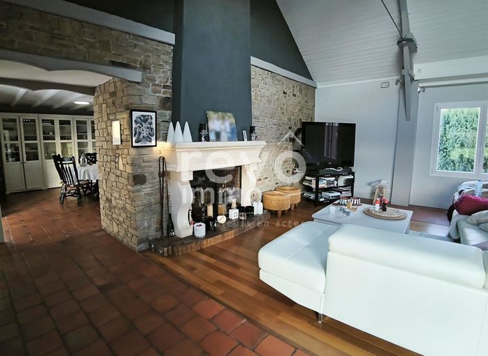 Image No.3-5 Bed House for sale