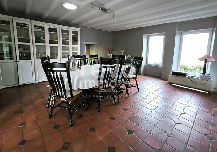 Image No.7-5 Bed House for sale