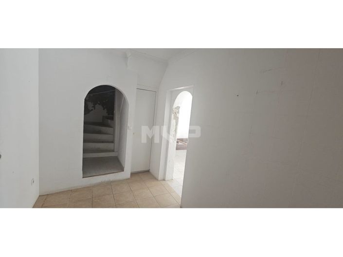 Image No.12-2 Bed House for sale