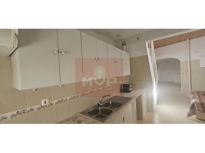 Image No.13-2 Bed House for sale