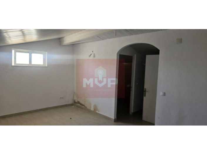 Image No.20-2 Bed House for sale