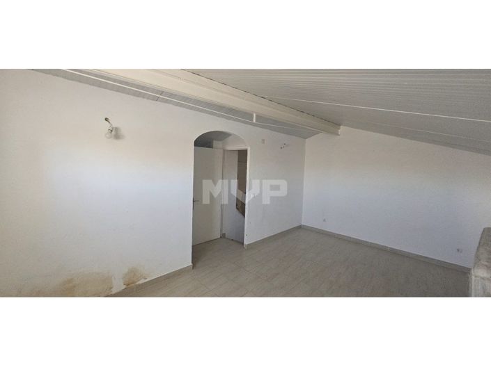 Image No.23-2 Bed House for sale