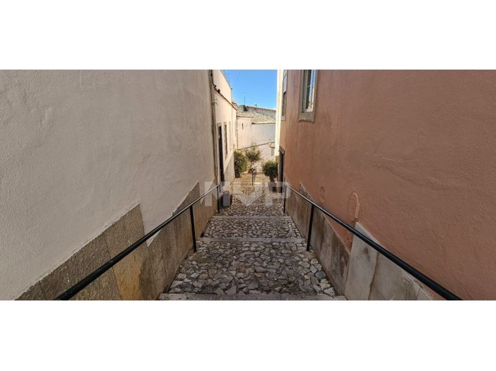 Image No.27-2 Bed House for sale