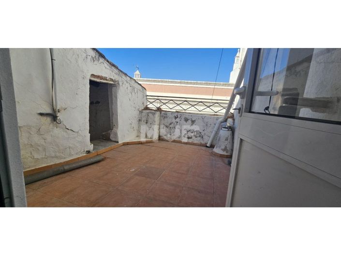 Image No.32-2 Bed House for sale