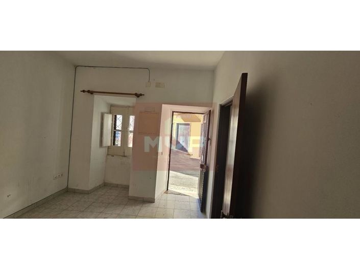 Image No.38-2 Bed House for sale