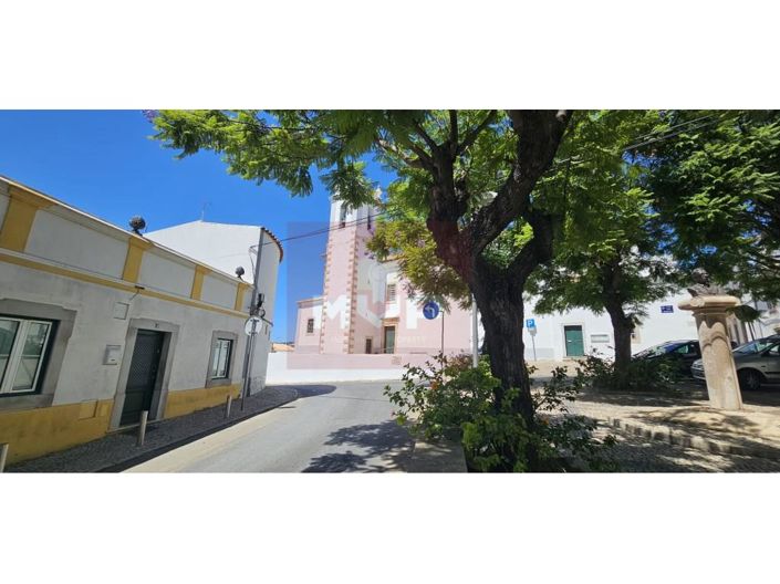 Image No.6-2 Bed House for sale