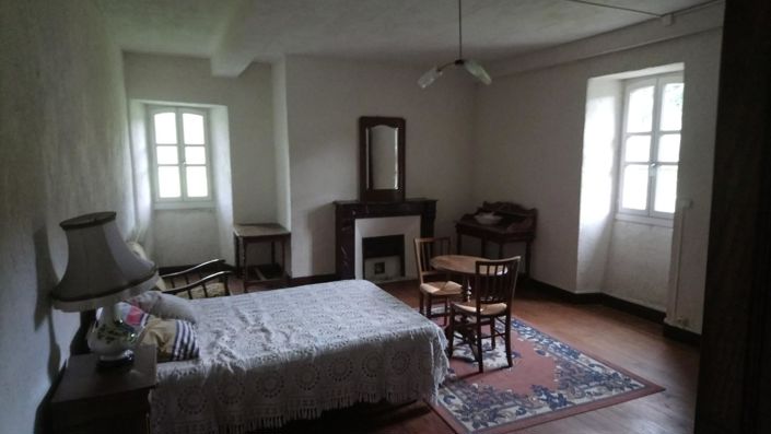 Image No.10-4 Bed House for sale