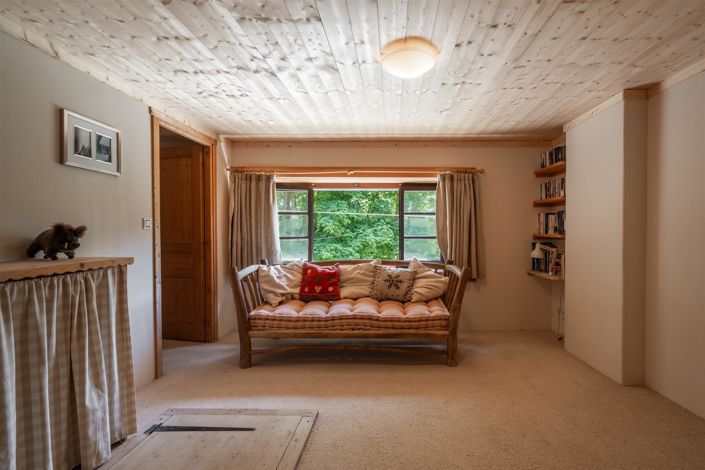 Image No.19-4 Bed House for sale