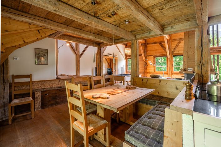 Image No.8-4 Bed House for sale