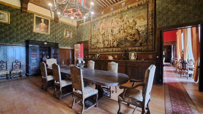 Image No.13-23 Bed Property for sale