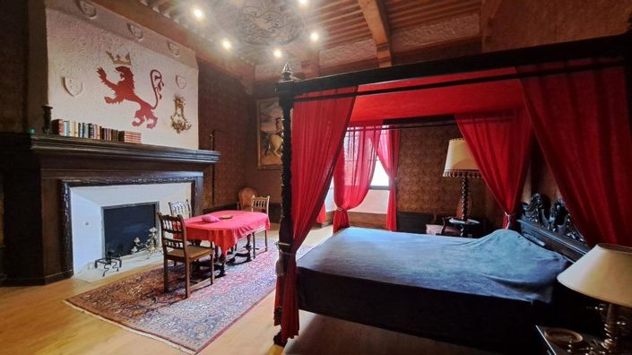 Image No.15-23 Bed Property for sale